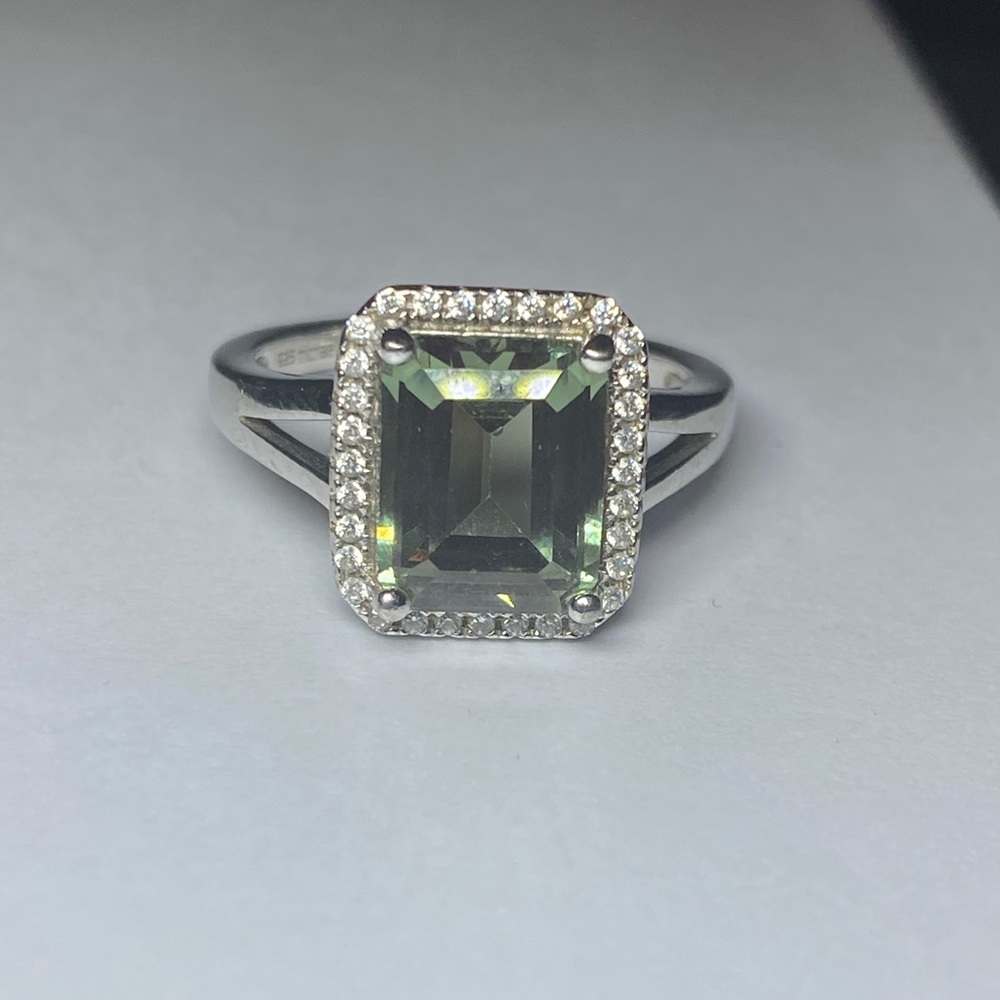 Ring